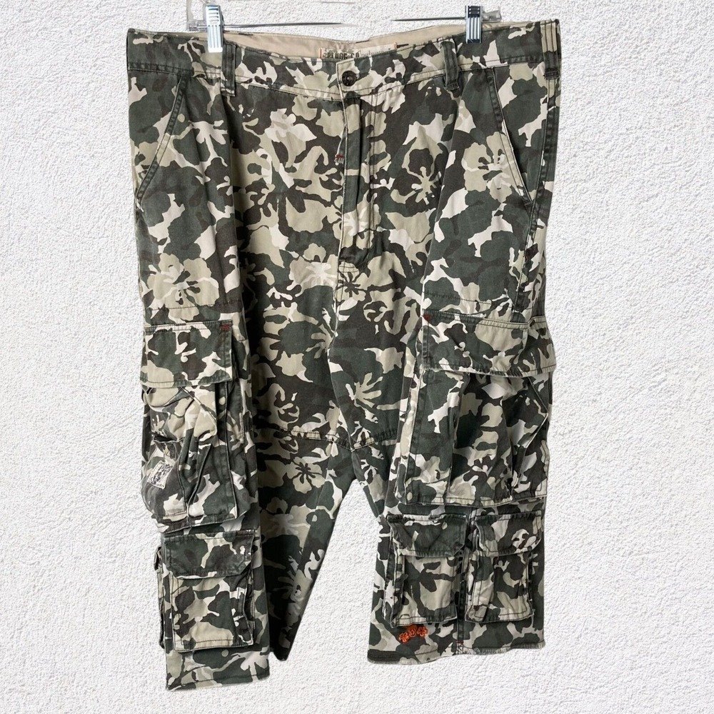 Plugg CO Castaway Men‎ 38 Cargo Tropical Camo Green Long Shorts Camping Resort